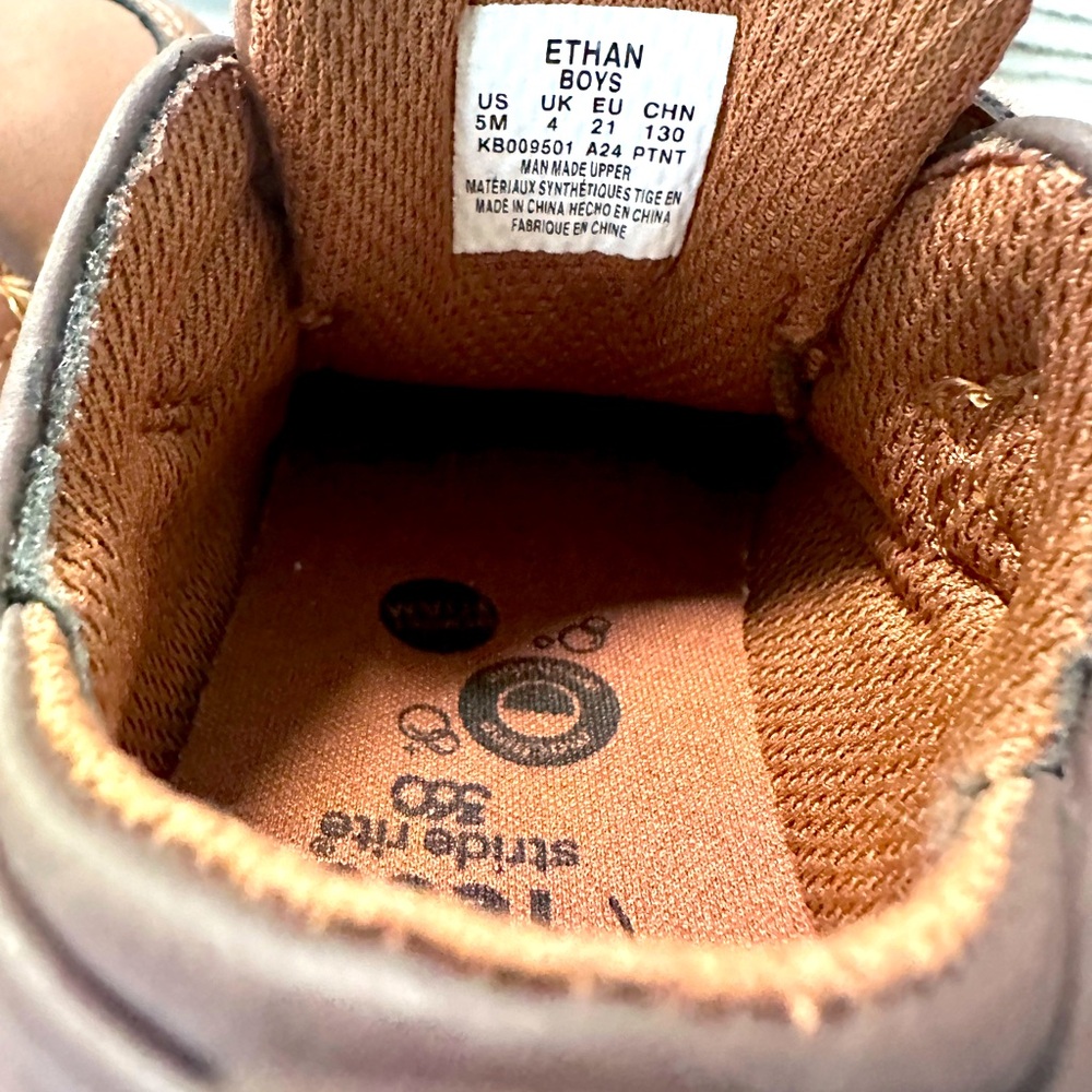 Ethan Sneaker by Stride Rite 360 (cognac)